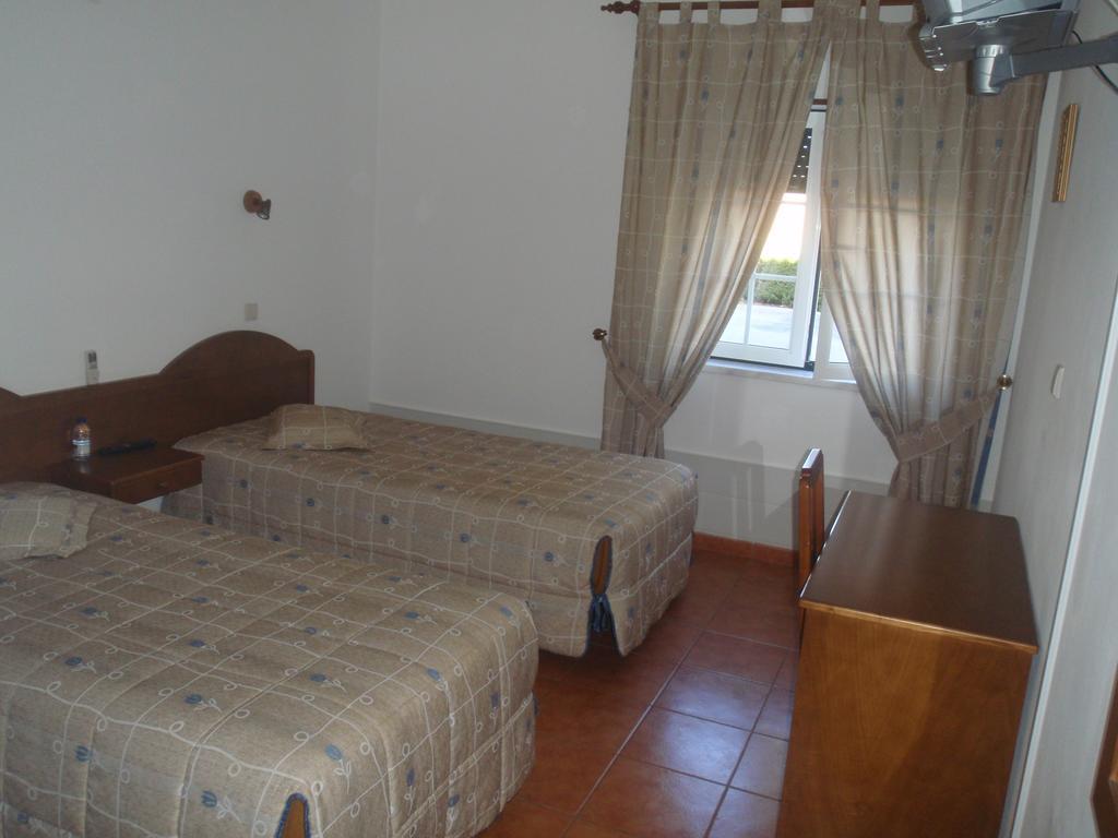 Hotel Romba Ourique Esterno foto